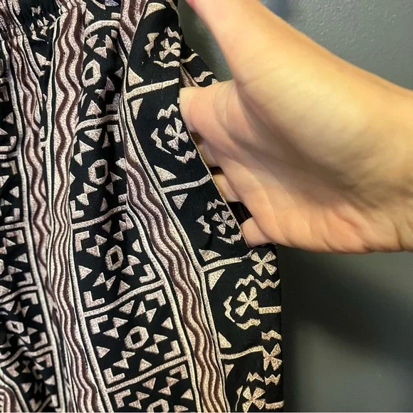 Vintage abstract vacation shorts elastic drawstring high waist black brown tan M - Picture 3 of 10